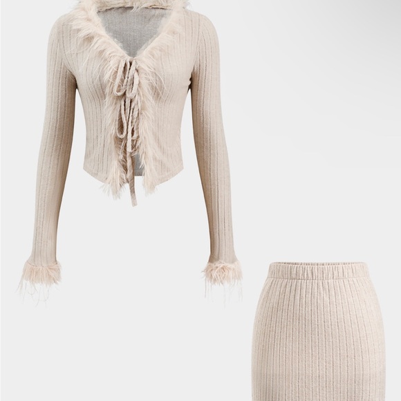Elegant Cream Skirt - Picture 1 of 1